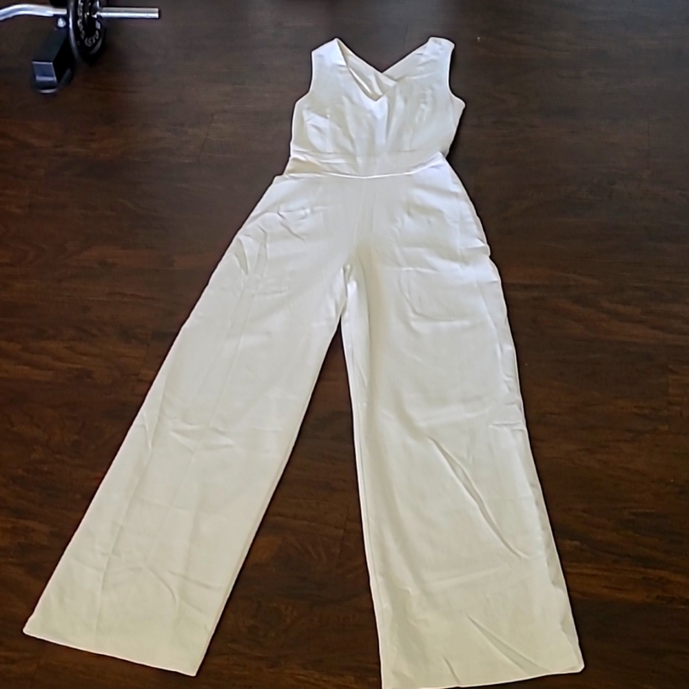 Forever 21 jumpsuit/ white color/ size S